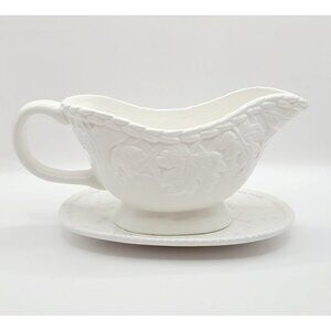 Vtg HiMark Garden White Ceramic Gravy Boat with Underplate 14fl oz Made in Japan
